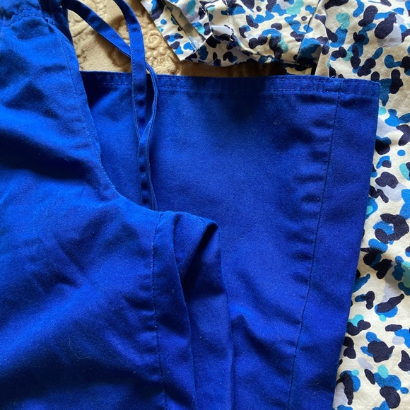 Scrubstar XS scrub set blue cheetah - Picture 3 of 5